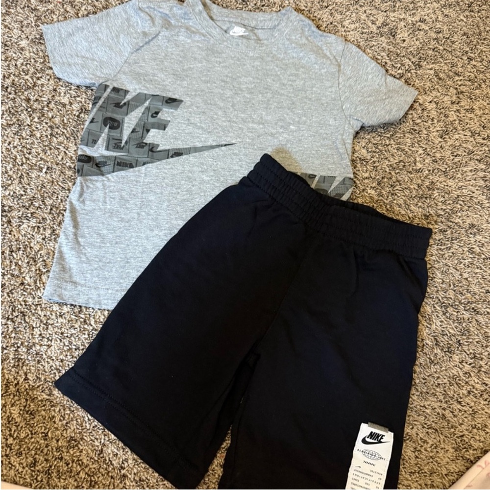 Nike and more bundle - Picture 9 of 10